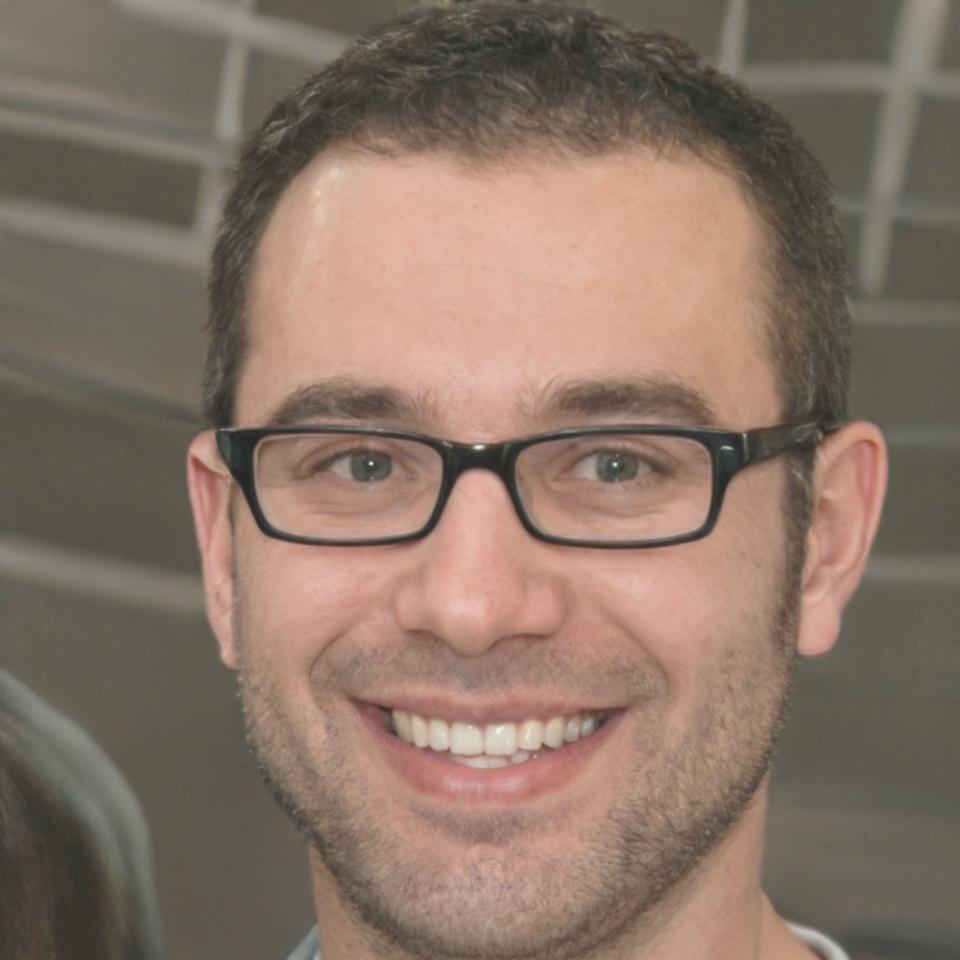 Олег Василенко