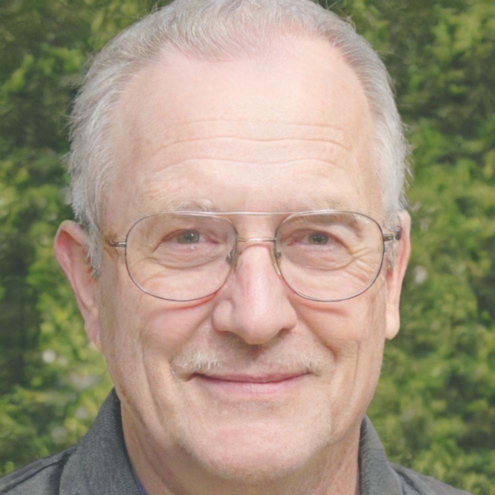 Дмитрий Карпов